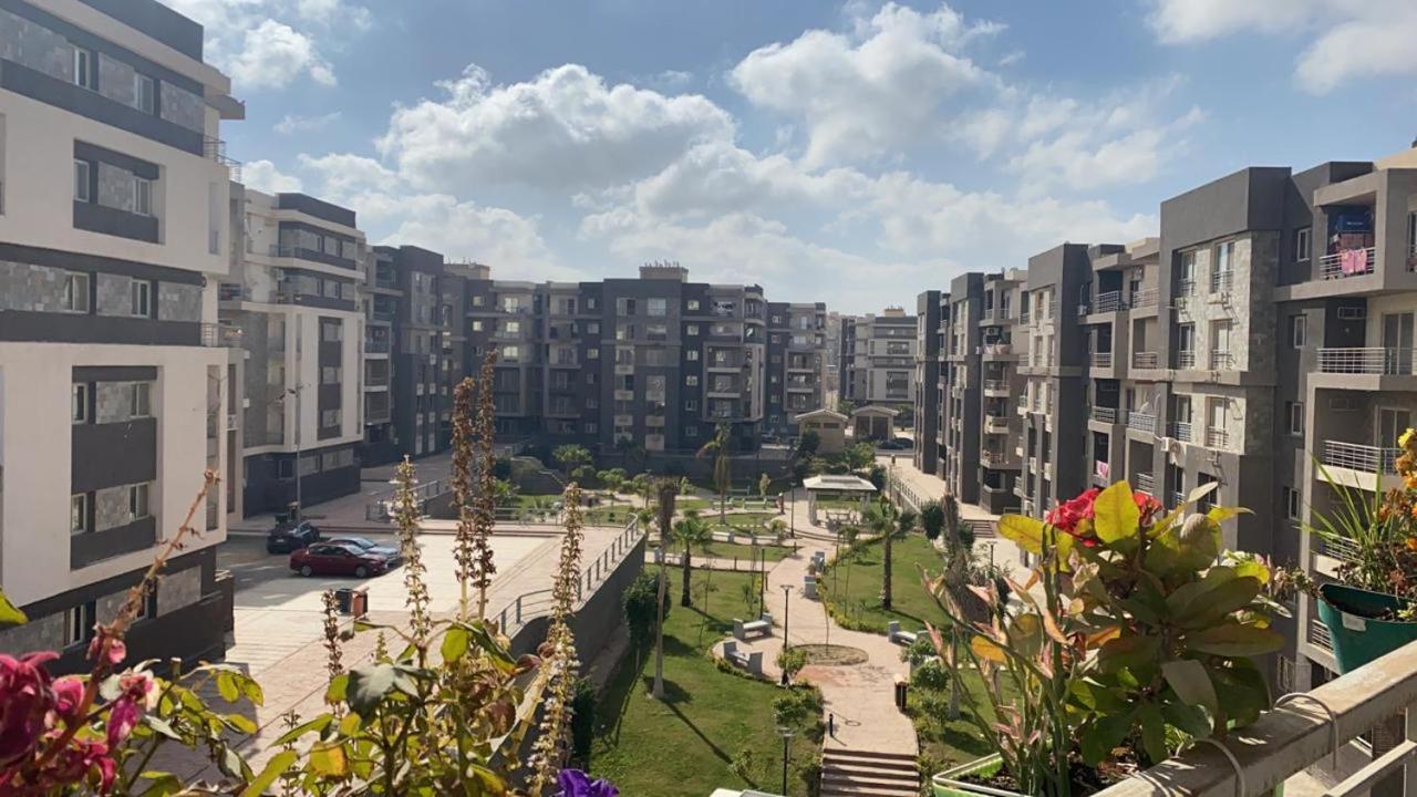 Cozy Apartment At New Cairo Compound Dar Misr El Koronfil מראה חיצוני תמונה
